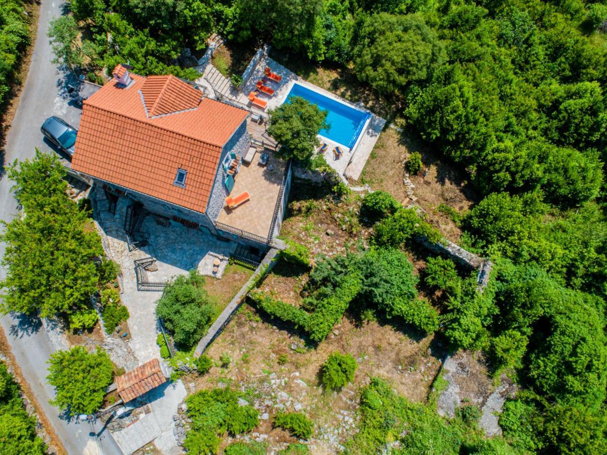 Villa Toscana With A Pool Tivat Buitenkant foto