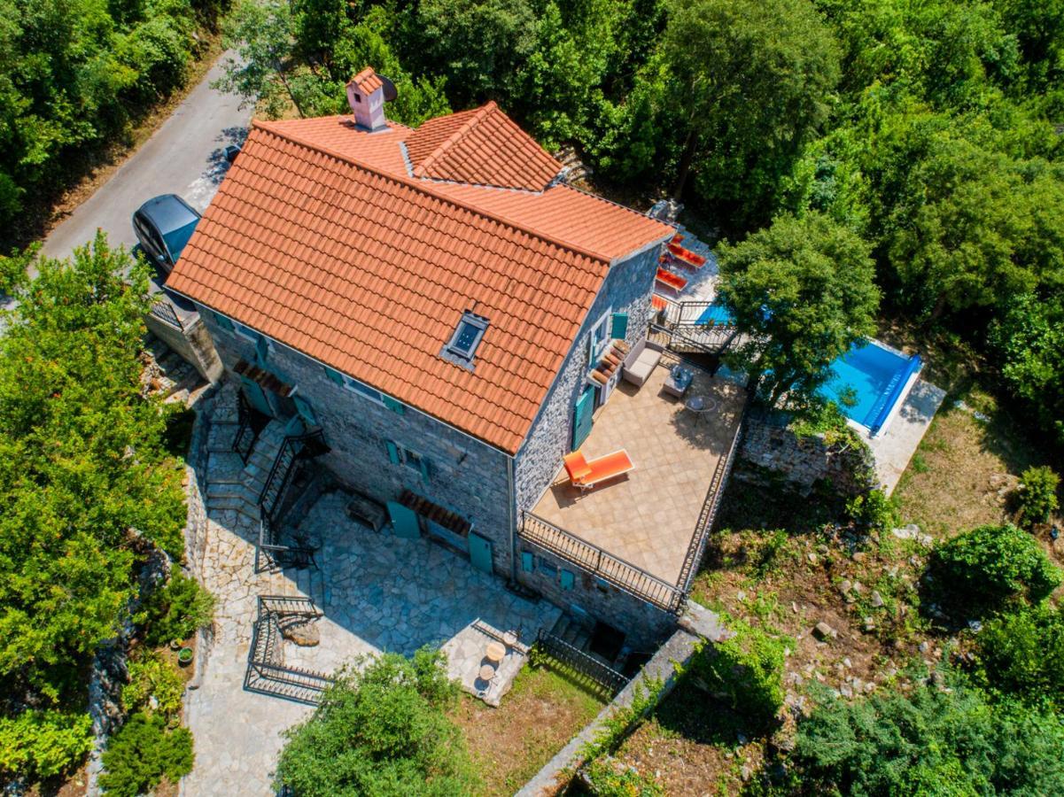 Villa Toscana With A Pool Tivat Buitenkant foto