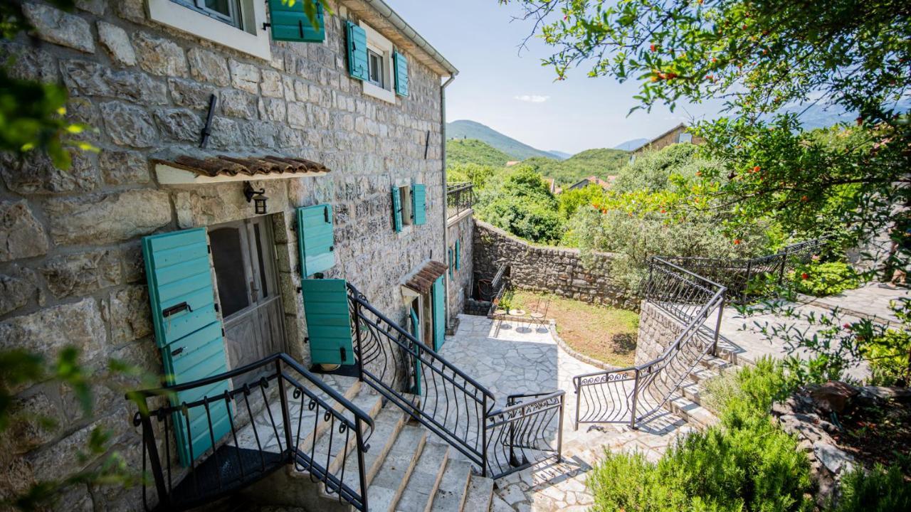 Villa Toscana With A Pool Tivat Buitenkant foto