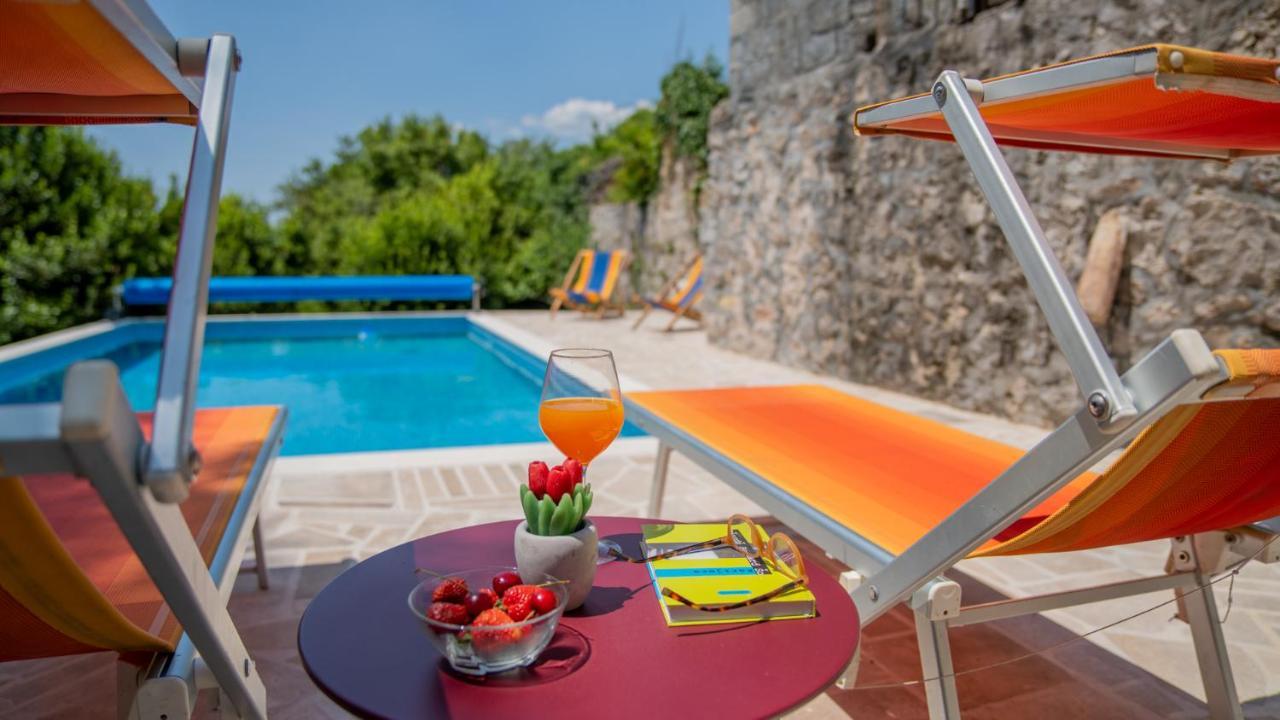 Villa Toscana With A Pool Tivat Buitenkant foto